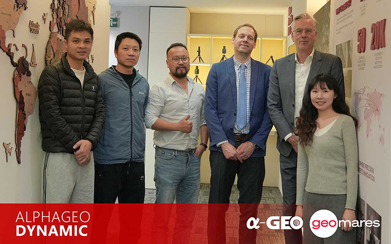 Une délégation de Geomares visite AlphaGeo pour approfondir la collaboration en matière de communication technique